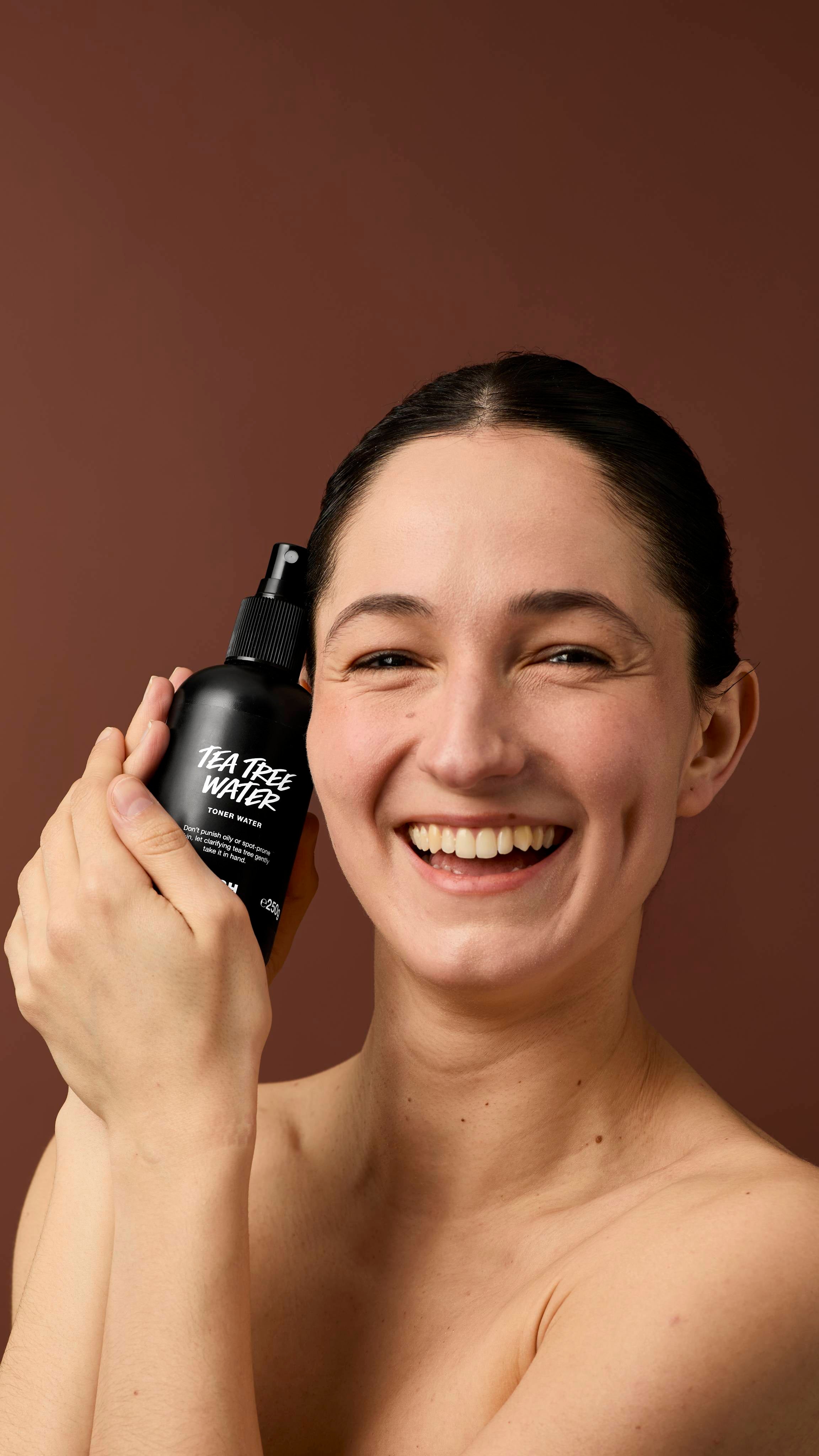 6DBA1C4B-8B6E-49A3-325B-13218D179BD0