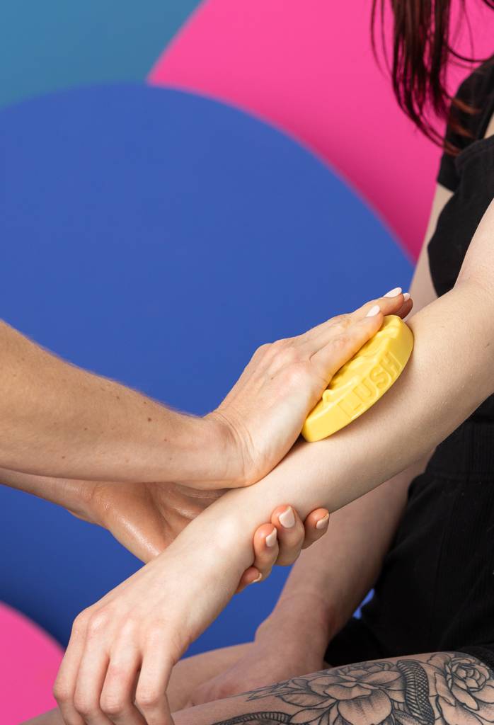 9CBAD546-CDBC-0053-5B87-53B33902944A