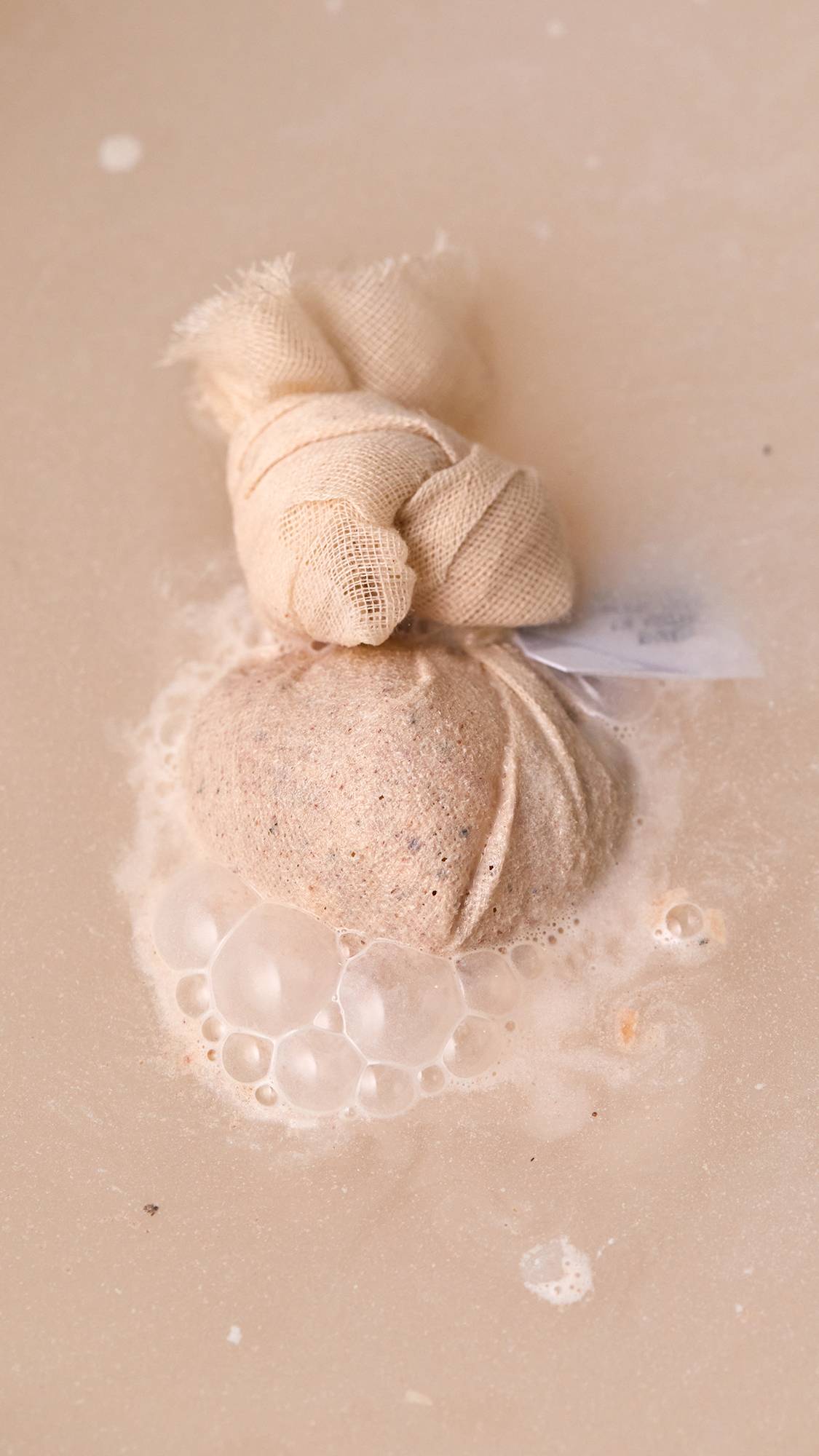 AC100567-4DEC-DB6A-EF5E-C222982CF9ED